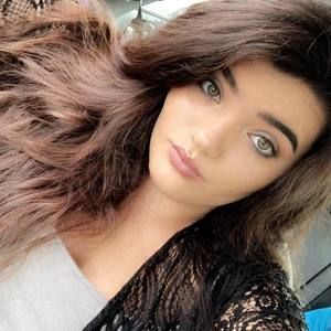 Meet your Posher, Victoria